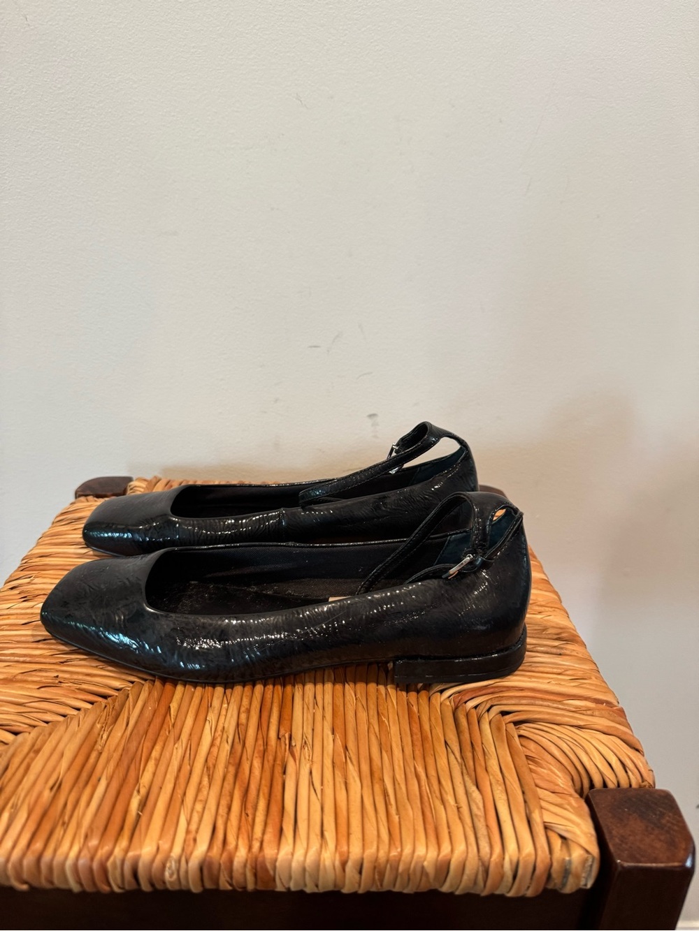 Dolce Vita Black Patent Ballet Flats with Ankle Strap size 7
